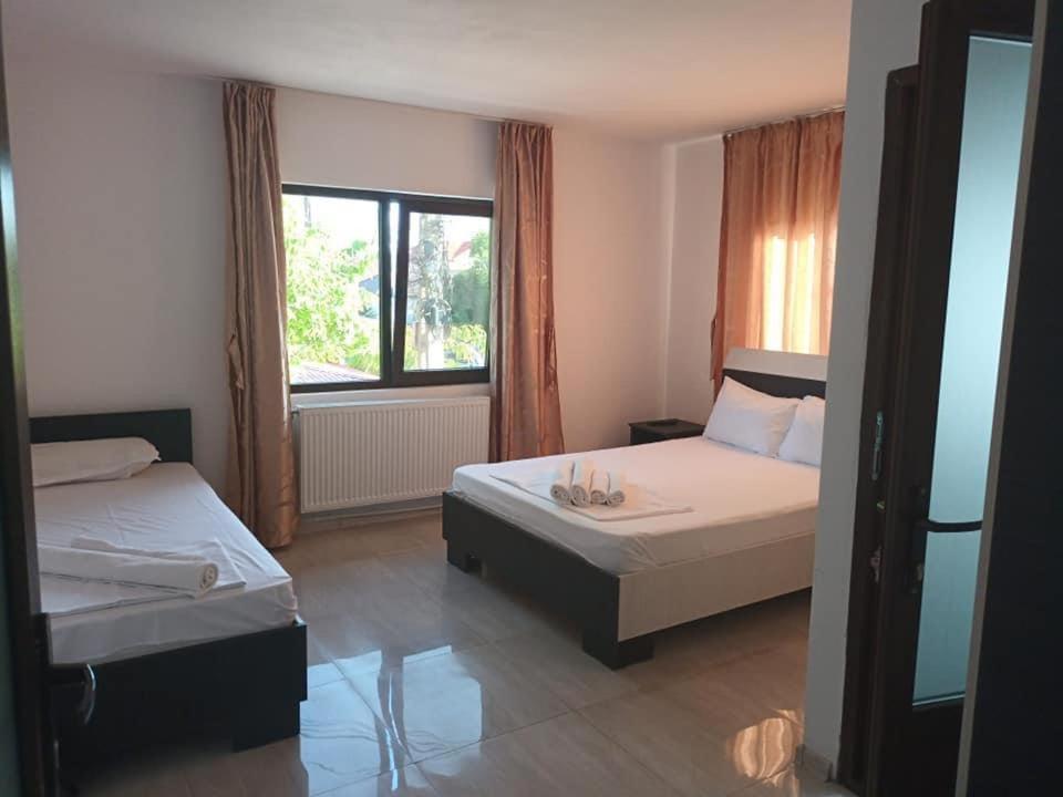 Hotel Vila Maranca Două Mai Exteriér fotografie